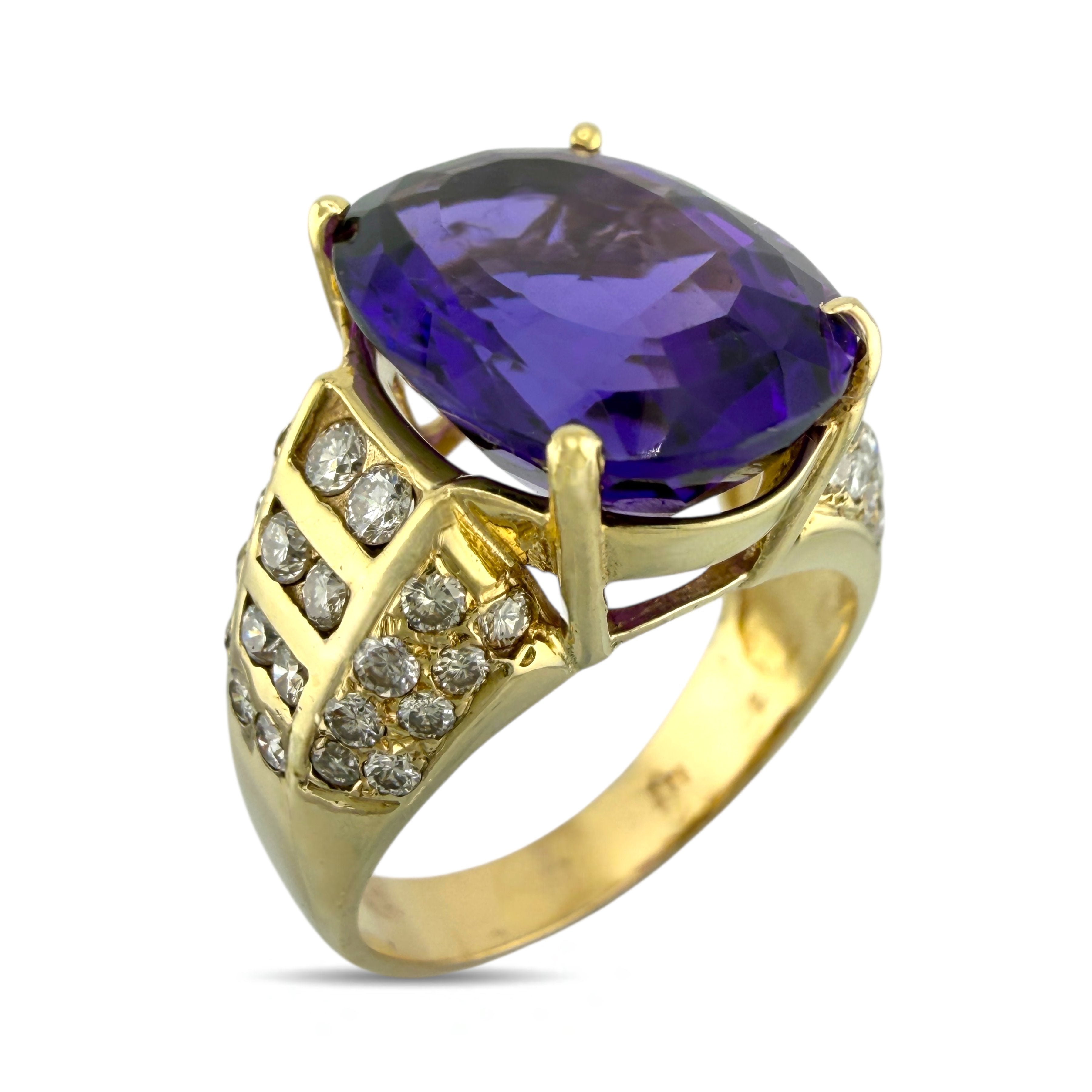 14K Yellow Gold 9.5ct Amethyst and 0.96ct Diamond Ring