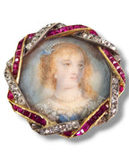 18K Yellow Gold Brooch with Diamonds and Rubies