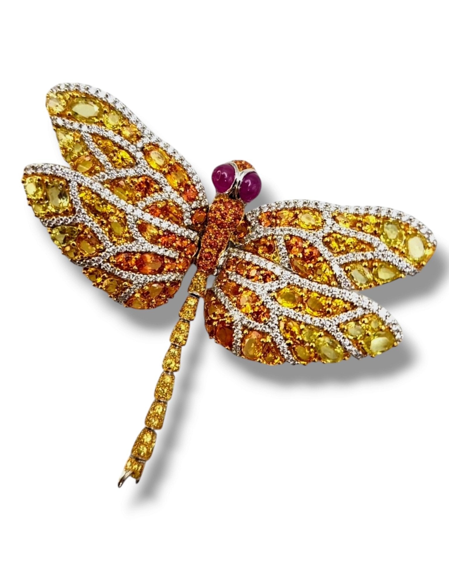 Brooch - 18 kt. Yellow gold, Beautiful Vintage 18K Gold Dragonfly Brooch Embezzled with Large Orange Sapphires and Diamonds Diamond (Natural)  - Sapphire