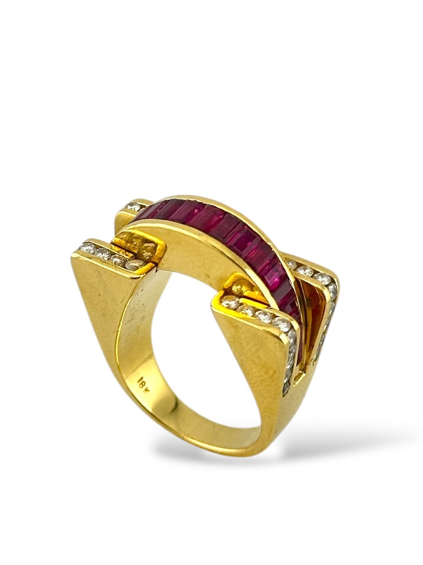 18K Yellow Gold Ring with Rubies and Diamonds