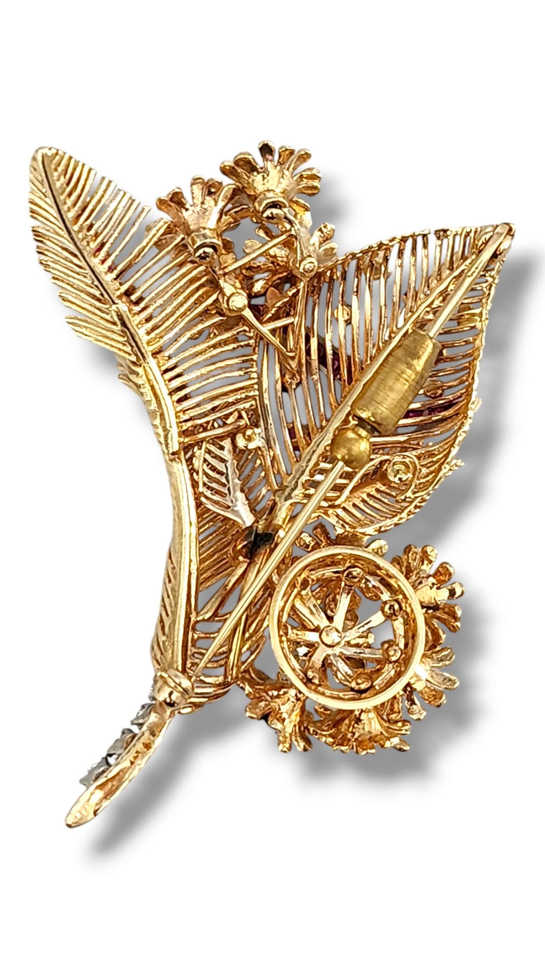 Brooch - 18 kt. Yellow gold, 18K Gold, Ruby & Diamond Flower Brooch