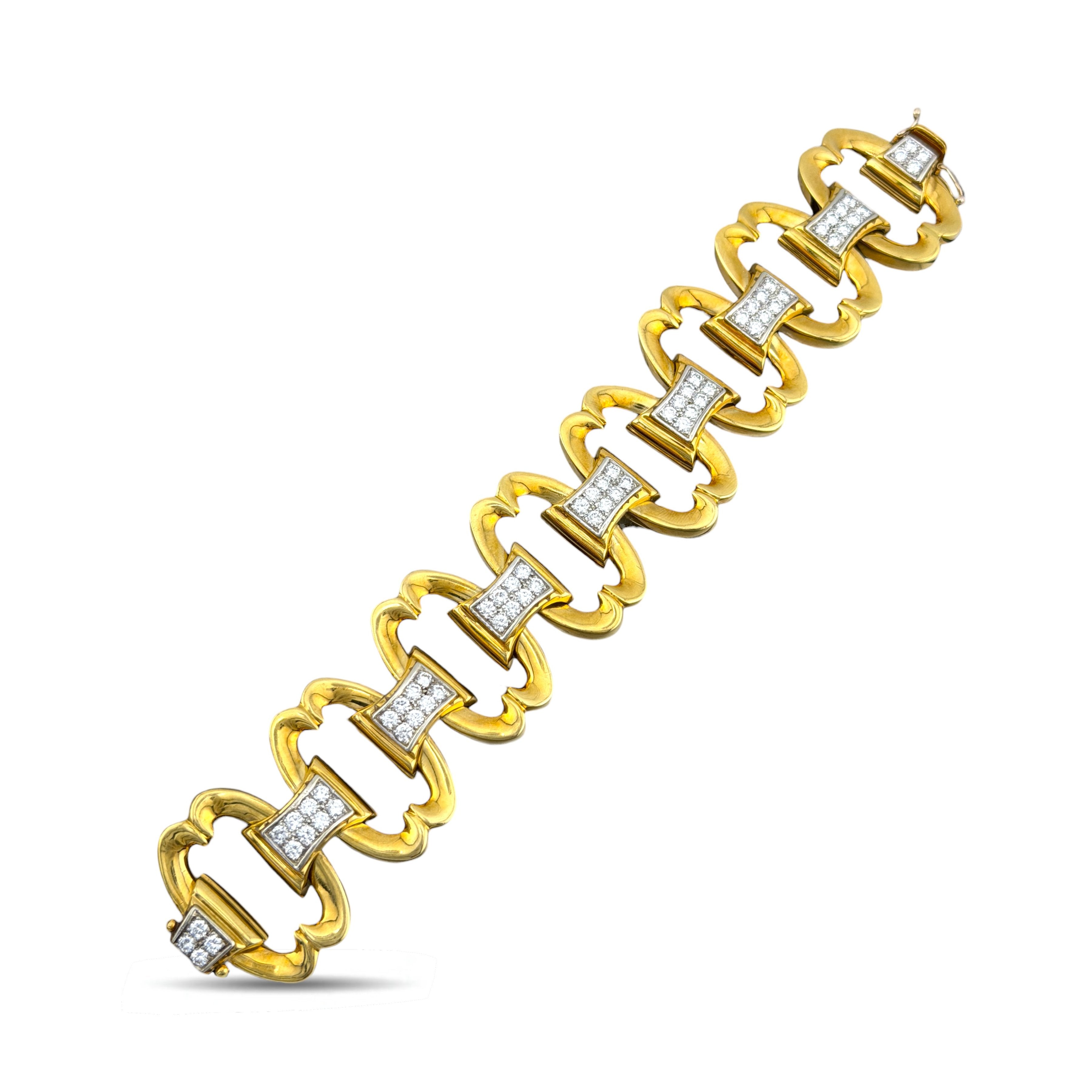 18 kt. Yellow gold, Exclusive Italian 18K Yellow Gold Interlocking 3.84ct Diamond Link  3.84ct. tw. Diamond
