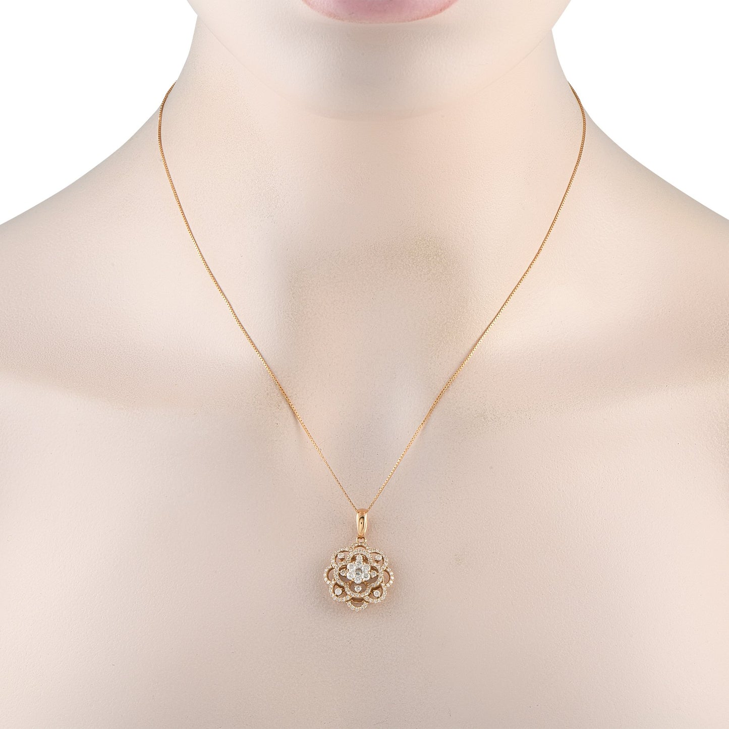 Necklace with pendant - 18 kt. Yellow gold, Beautiful 18K Yellow Gold 1.0ct Diamond Flower Necklace - 1.00ct. tw.