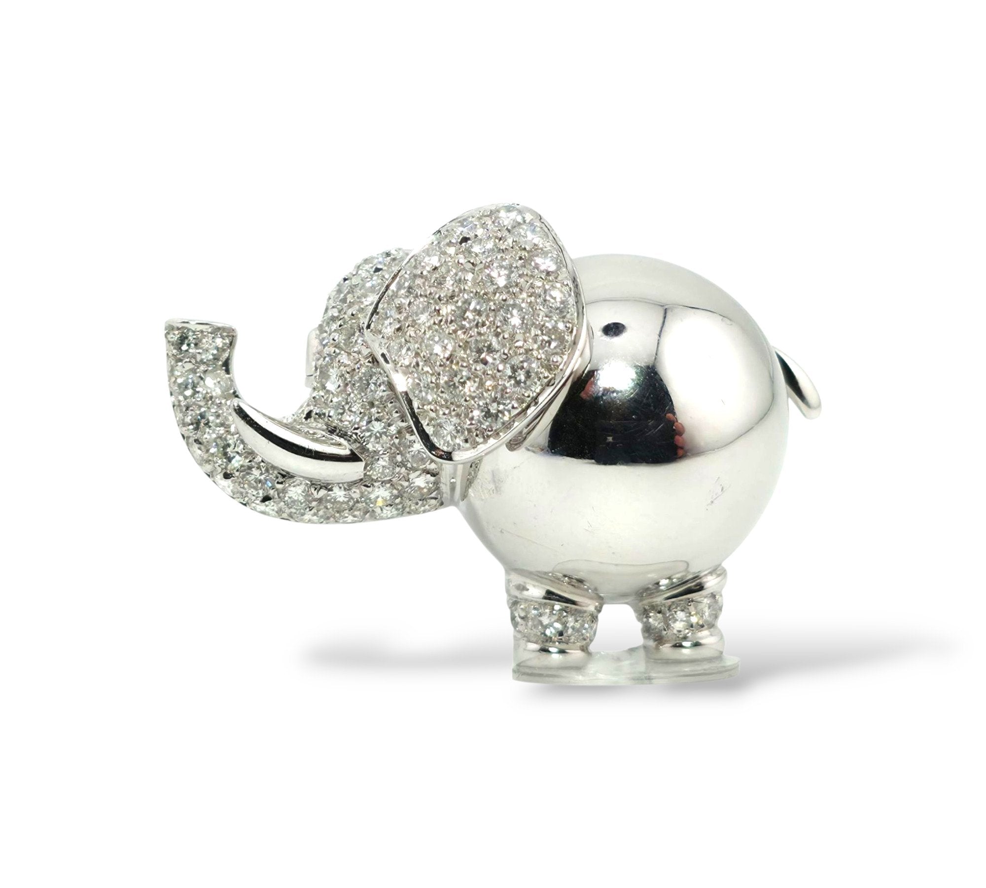 18K White Gold Elephant Pendant Adorned with 2ct Diamonds