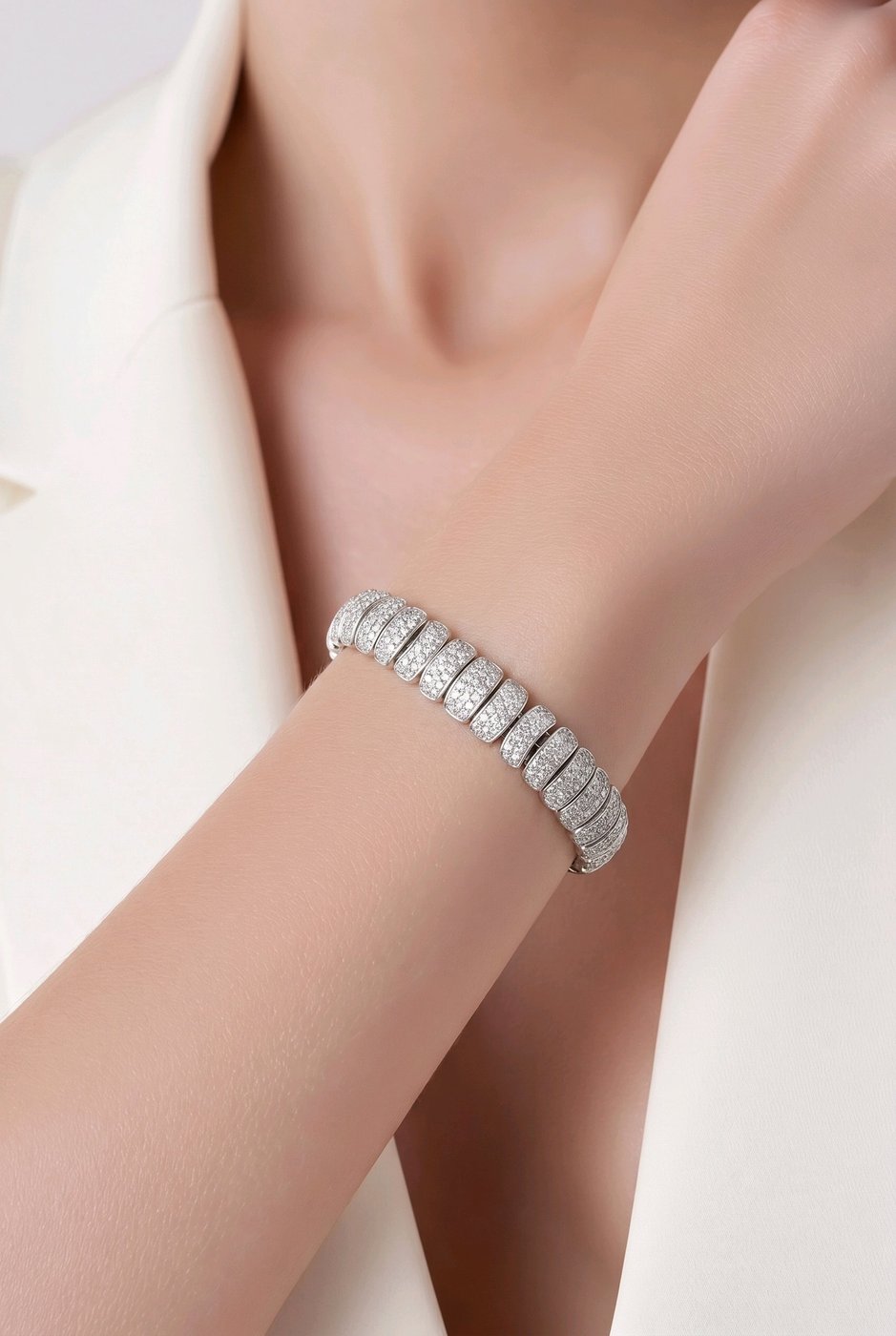 18K Gold Flexible 5.0ct Diamond Bracelet