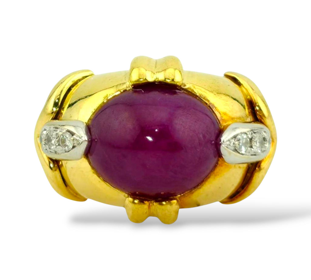 18K Yellow Gold Ring with Large Ruby and Diamonds