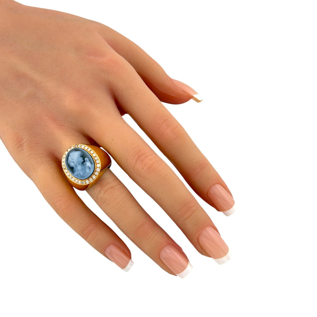 18K Yellow Gold Agate and 0.3ct Diamond Female Figure Ring