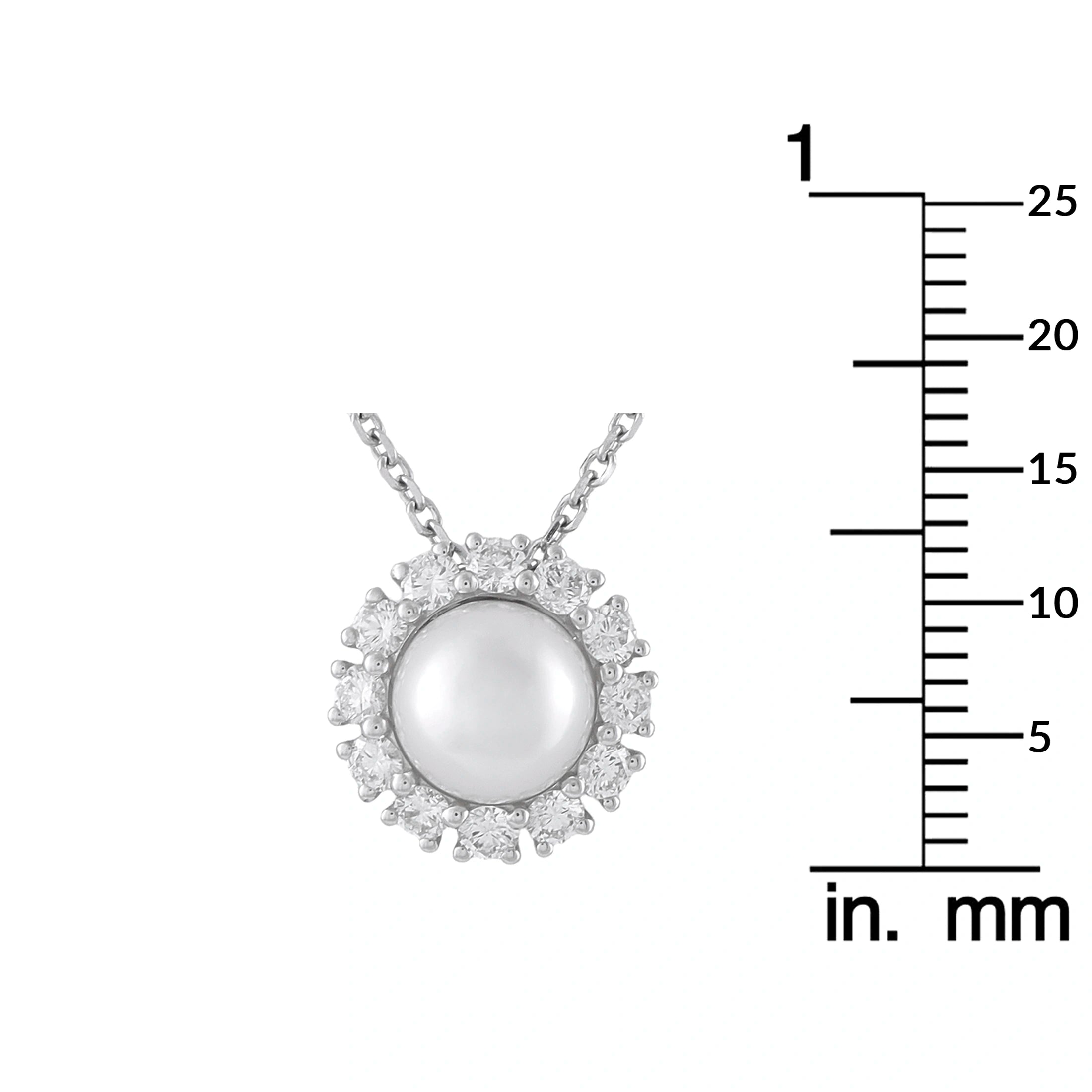 Pearl halo pendant with ruler size reference, round pearl center