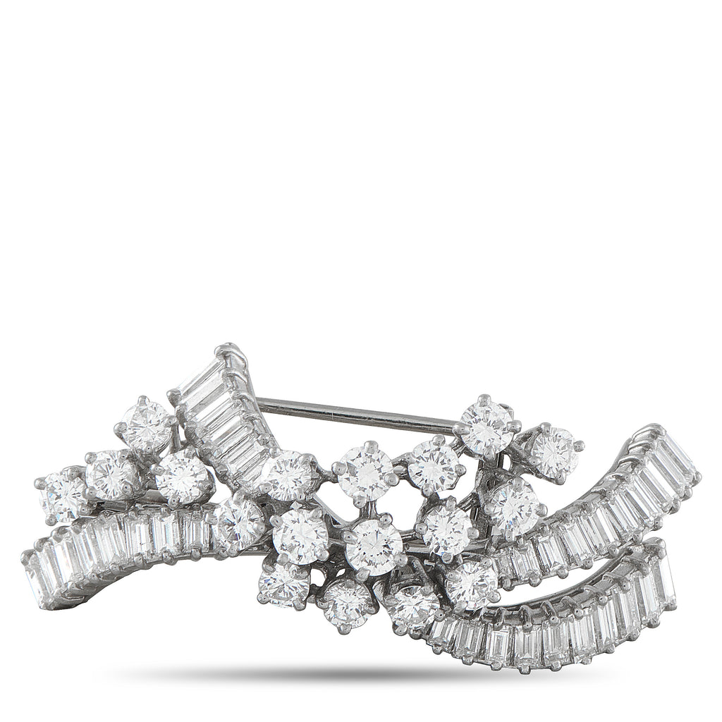 BoucheronPlatinum 4.25ct Diamond Brooch – This Boucheron brooch is simply exquisite