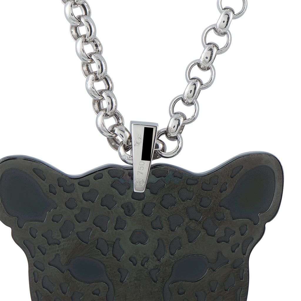 Leopard head pendant with textured spots, white gold finish, on link chain