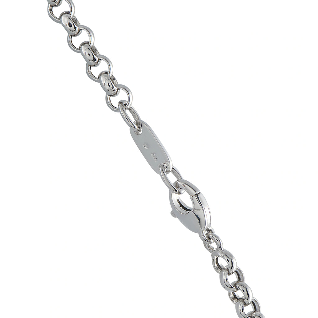 White gold chain with oval link and engraved clasp end
