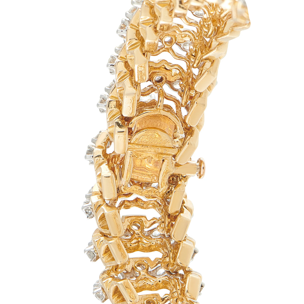 Cartier bracelet underside showing the gold links and clasp