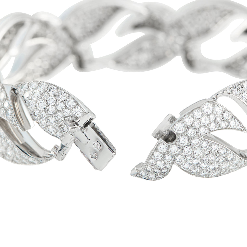 Cartier Dove of Peace 18K White Gold 15.0ct Diamond Bracelet