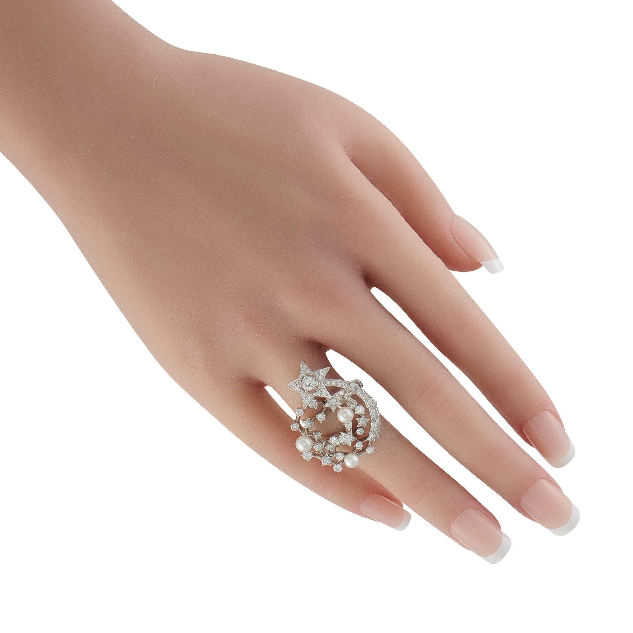 ChanelComete 18K White Gold 1.25ct Diamond and Pearl Ring