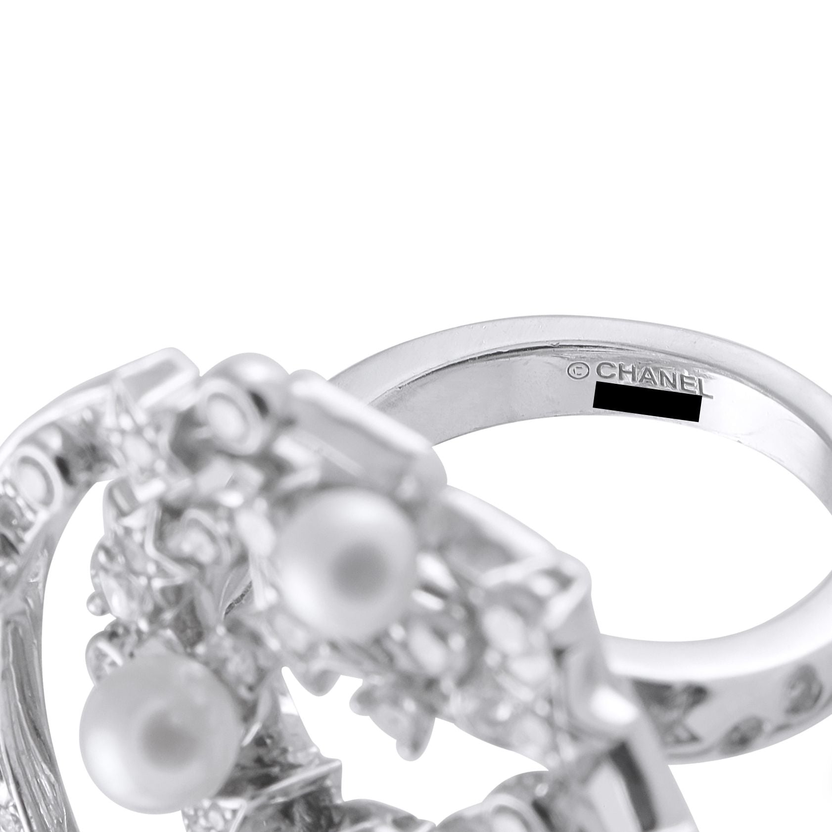 ChanelComete 18K White Gold 1.25ct Diamond and Pearl Ring