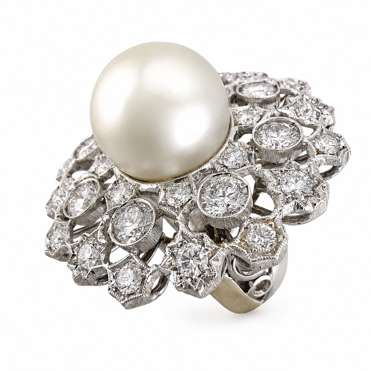 18K white gold pearl and diamond circular cocktail ring