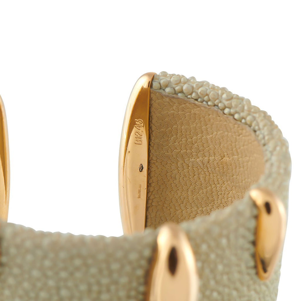 de GrisogonoGaluchat 18K Yellow Gold Cuff Bracelet