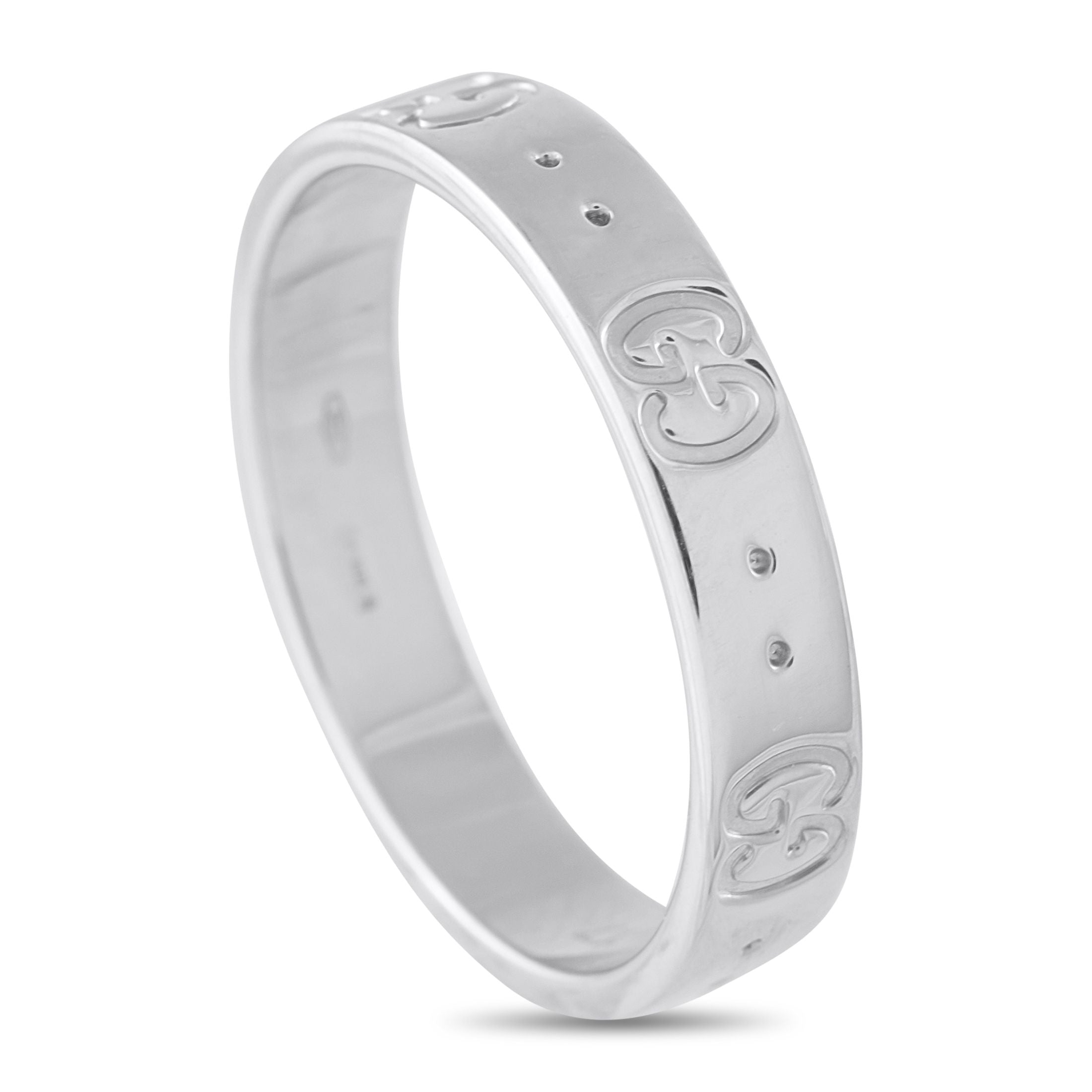 GucciIcon 18K White Gold Ring – In 18K white gold, the Gucci Icon ring presents a 5mm band traced with GG motifs and dot engr