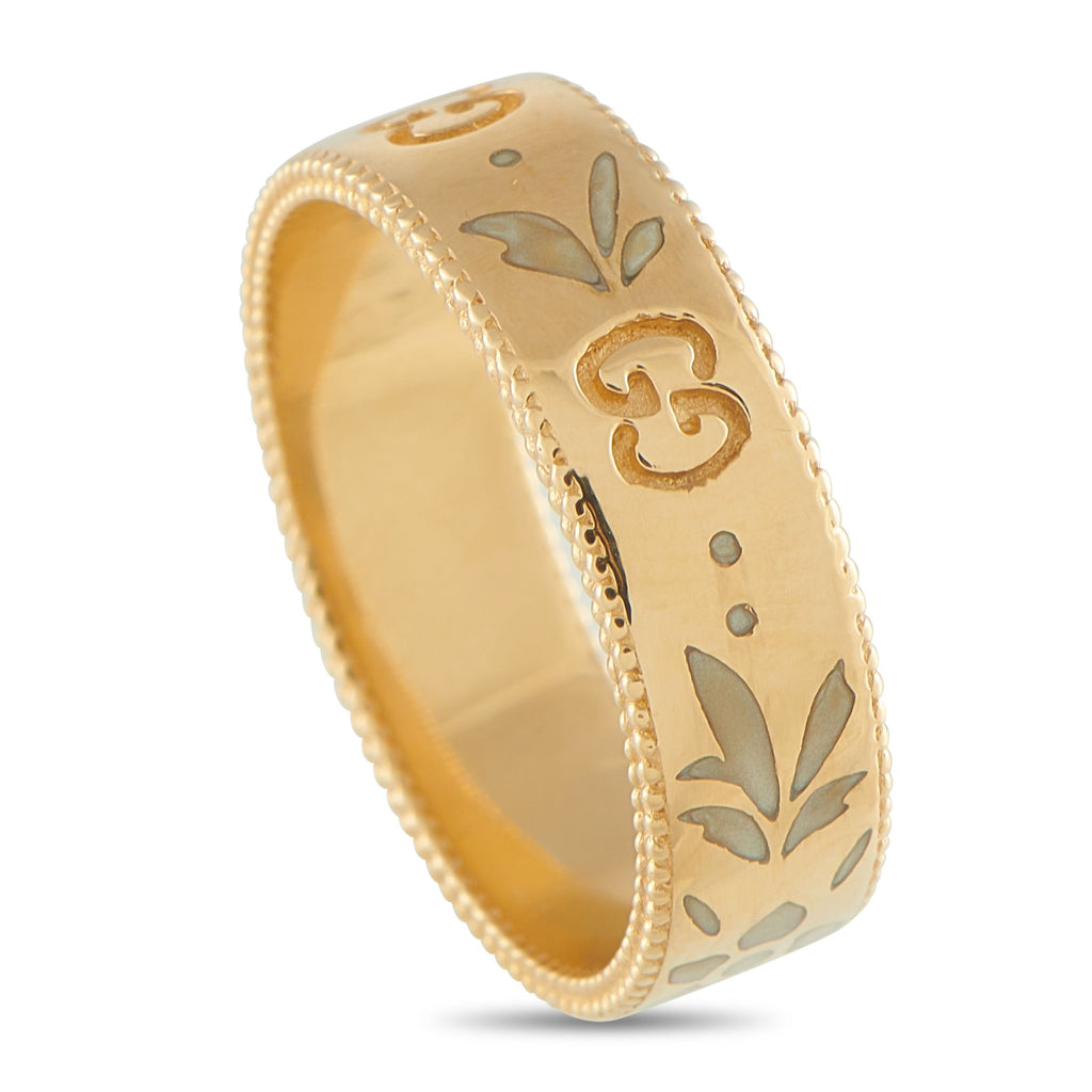 GucciIcon Blooms 18K Rose Gold Ring – Substantial yet graceful on the finger, Gucci’s Icon Blooms ring in 18K rose gold offer