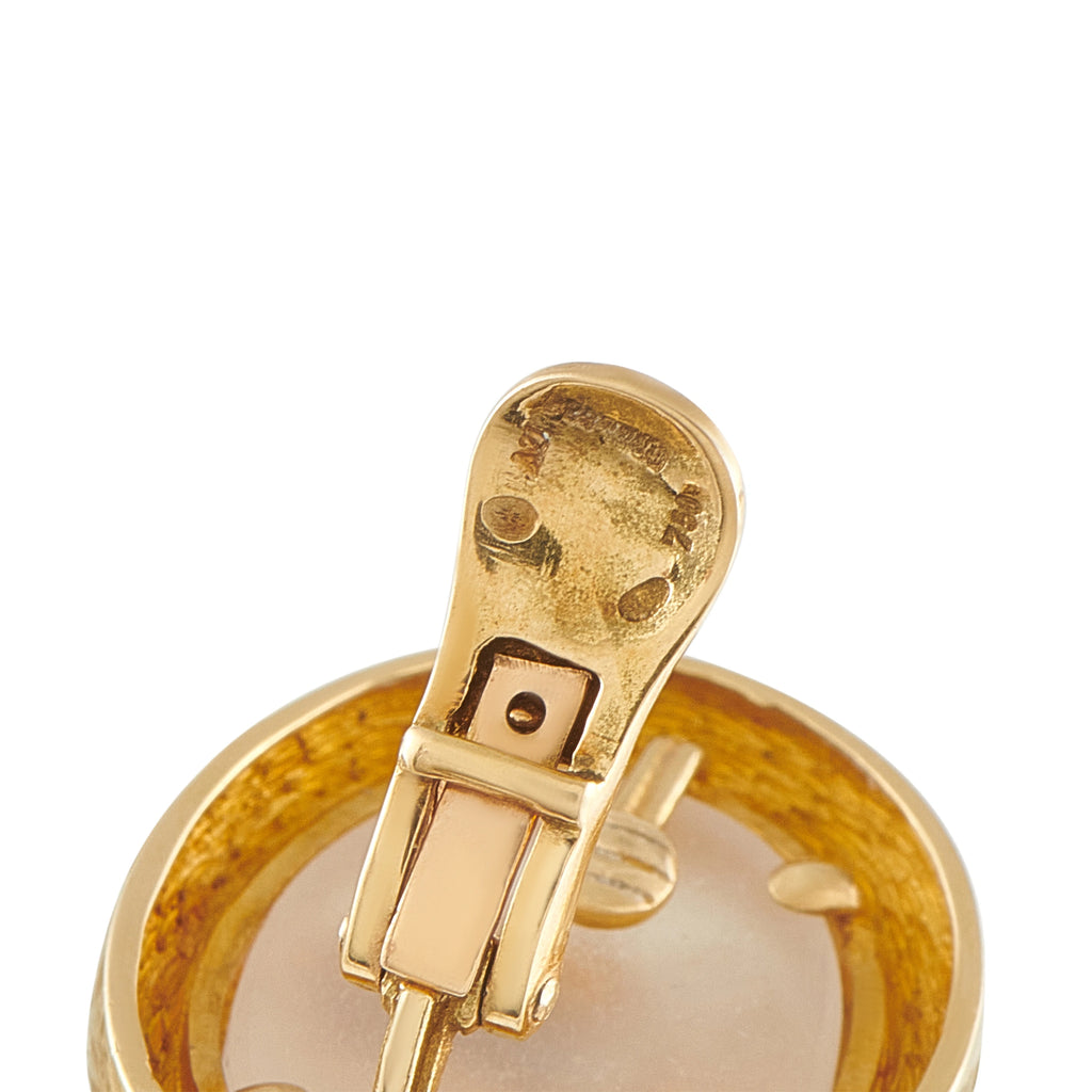 Yellow gold coin stud earrings, detailed back clasp and hinge