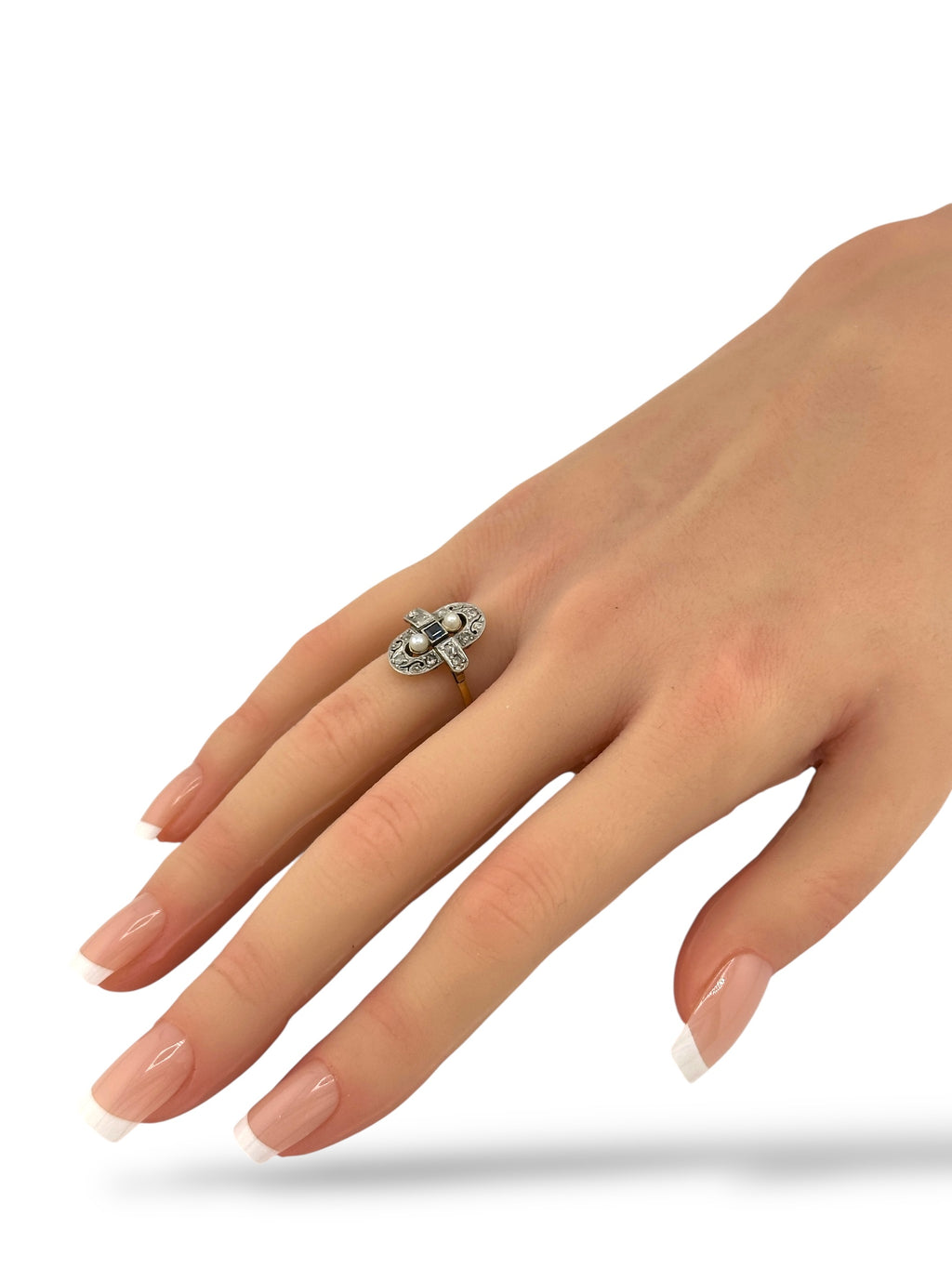 Art Deco 14K Yellow Gold Ring with 0.15ct Diamonds and Sapphire