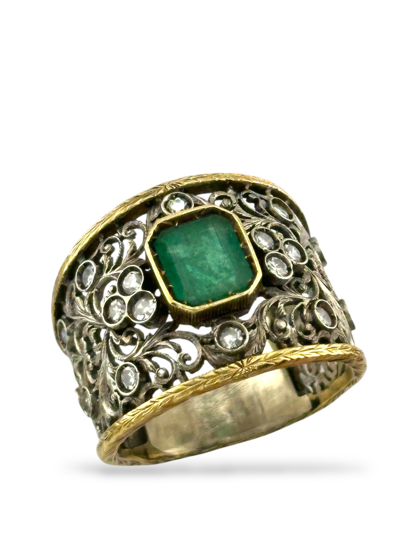 14K Yellow Gold Art Deco Style Ring with Diamonds and Emerald