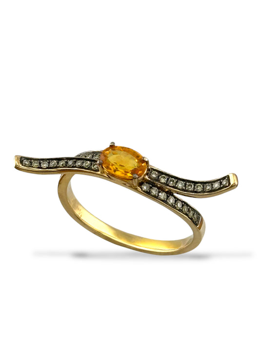 18K Yellow Gold Ring with Orange Sapphire and 0.20ct. Diamonds