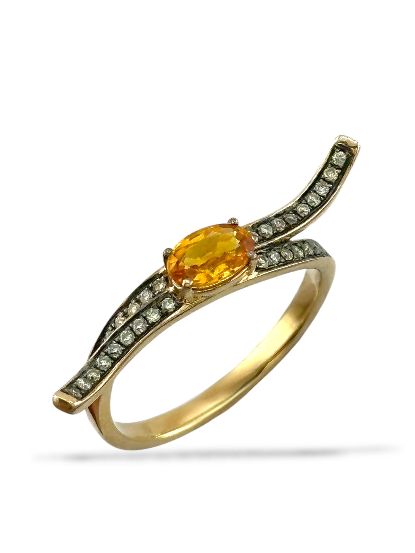 18K Yellow Gold Ring with Orange Sapphire and 0.20ct. Diamonds