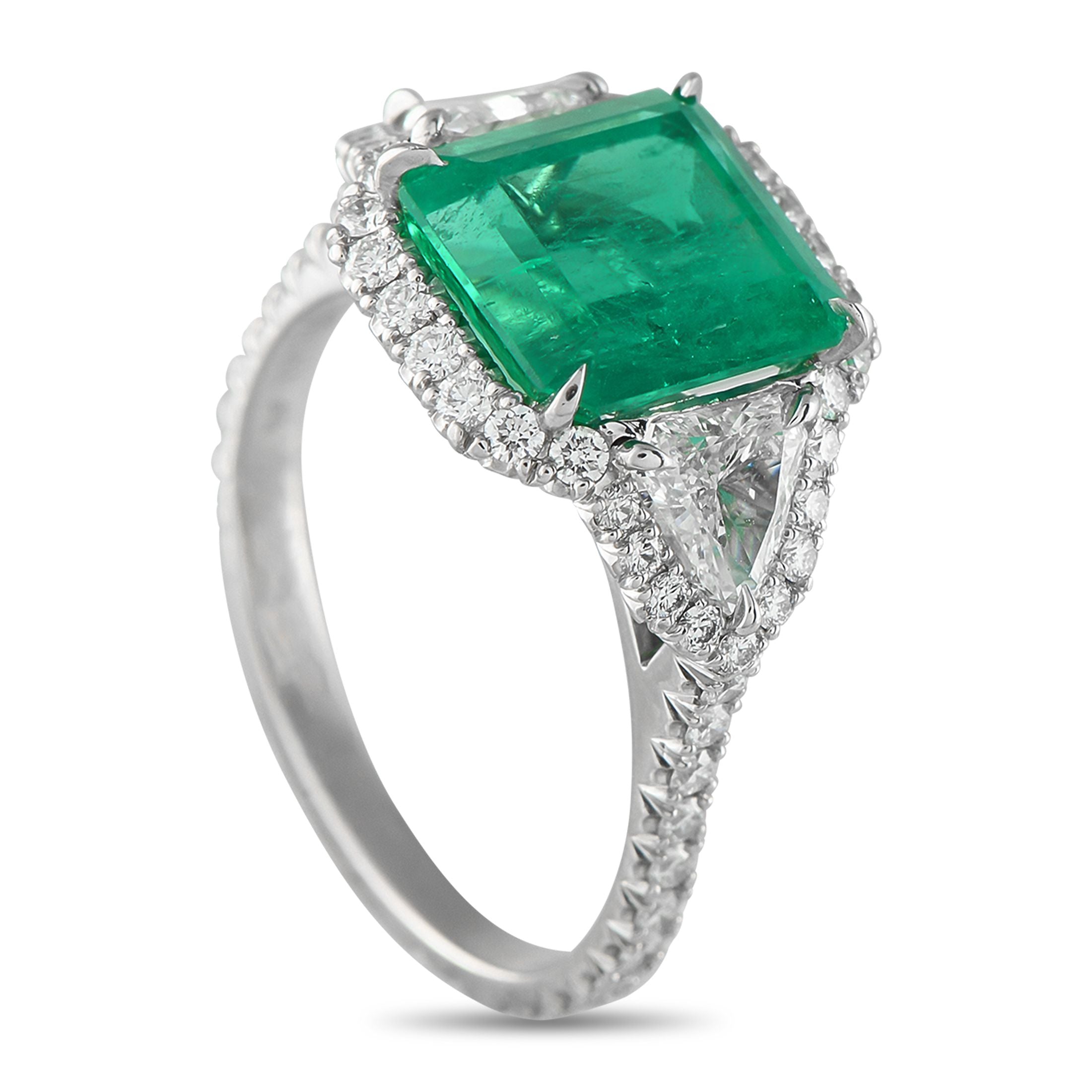 KwiatPlatinum 1.0ct Diamond and Emerald Ring – Add a stylish pop of color to any ensemble with this Kwiat ring