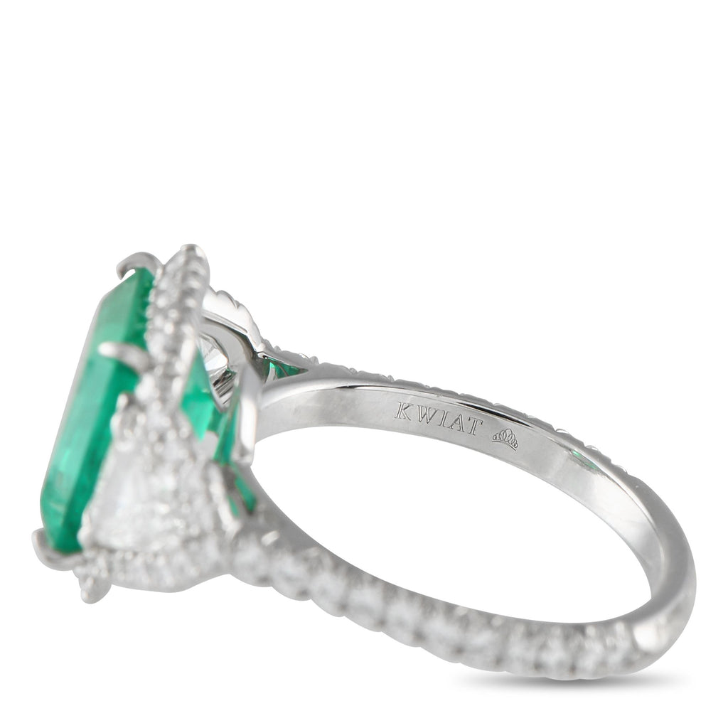 KwiatPlatinum 1.0ct Diamond and Emerald Ring
