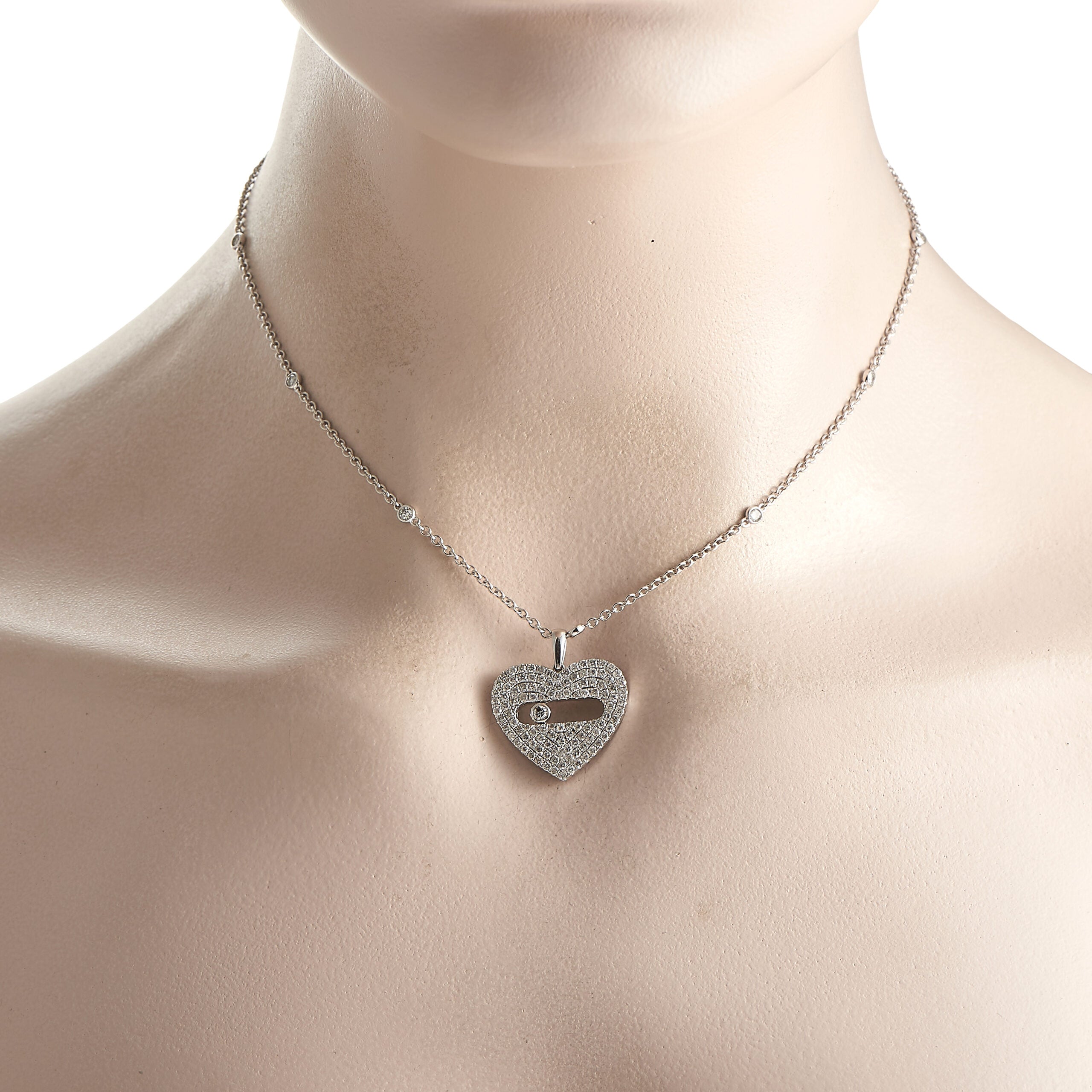 14K White Gold 2.10ct Diamond Pavé Heart Necklace