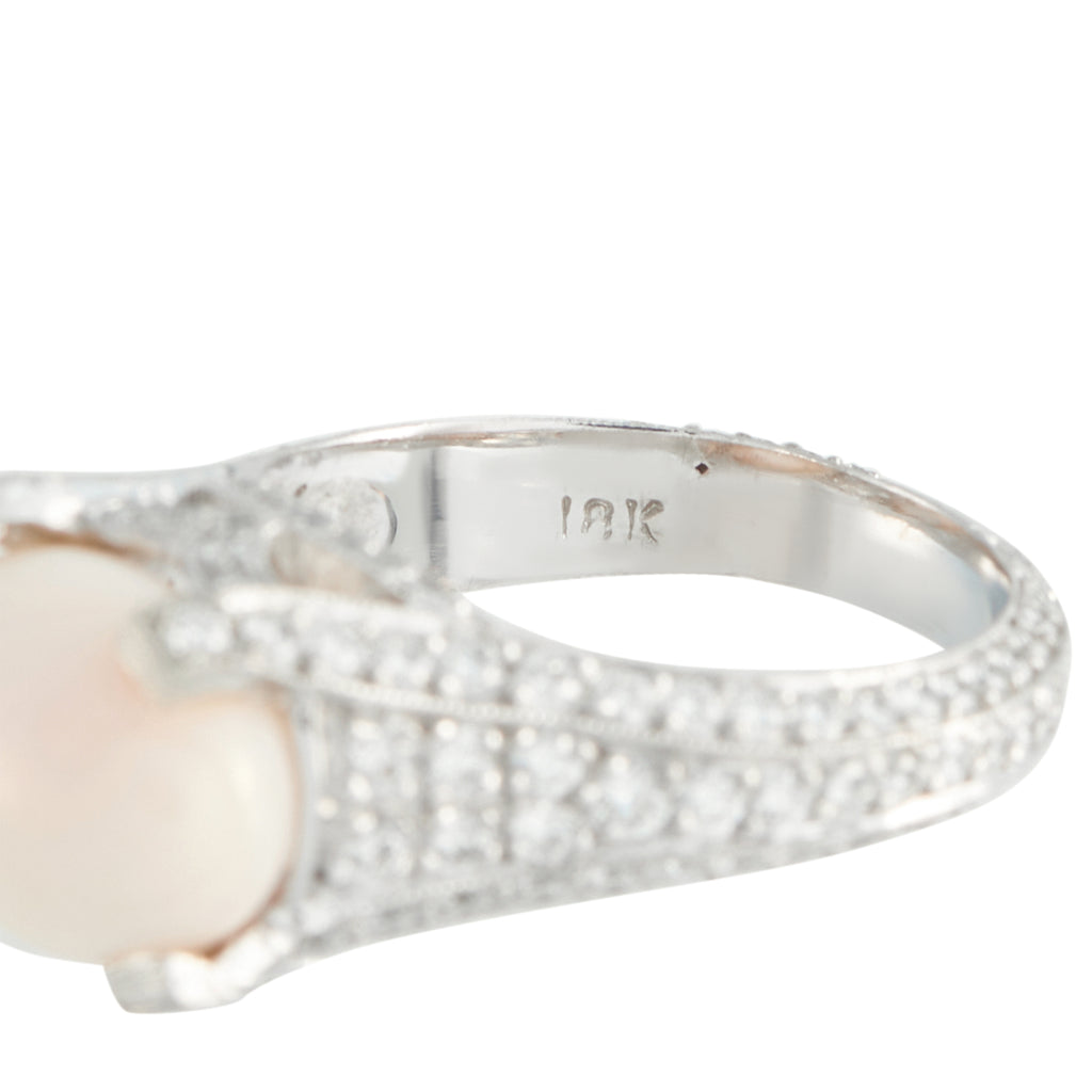 18K White Gold 1.50ct Diamond and Conch Pearl Ring