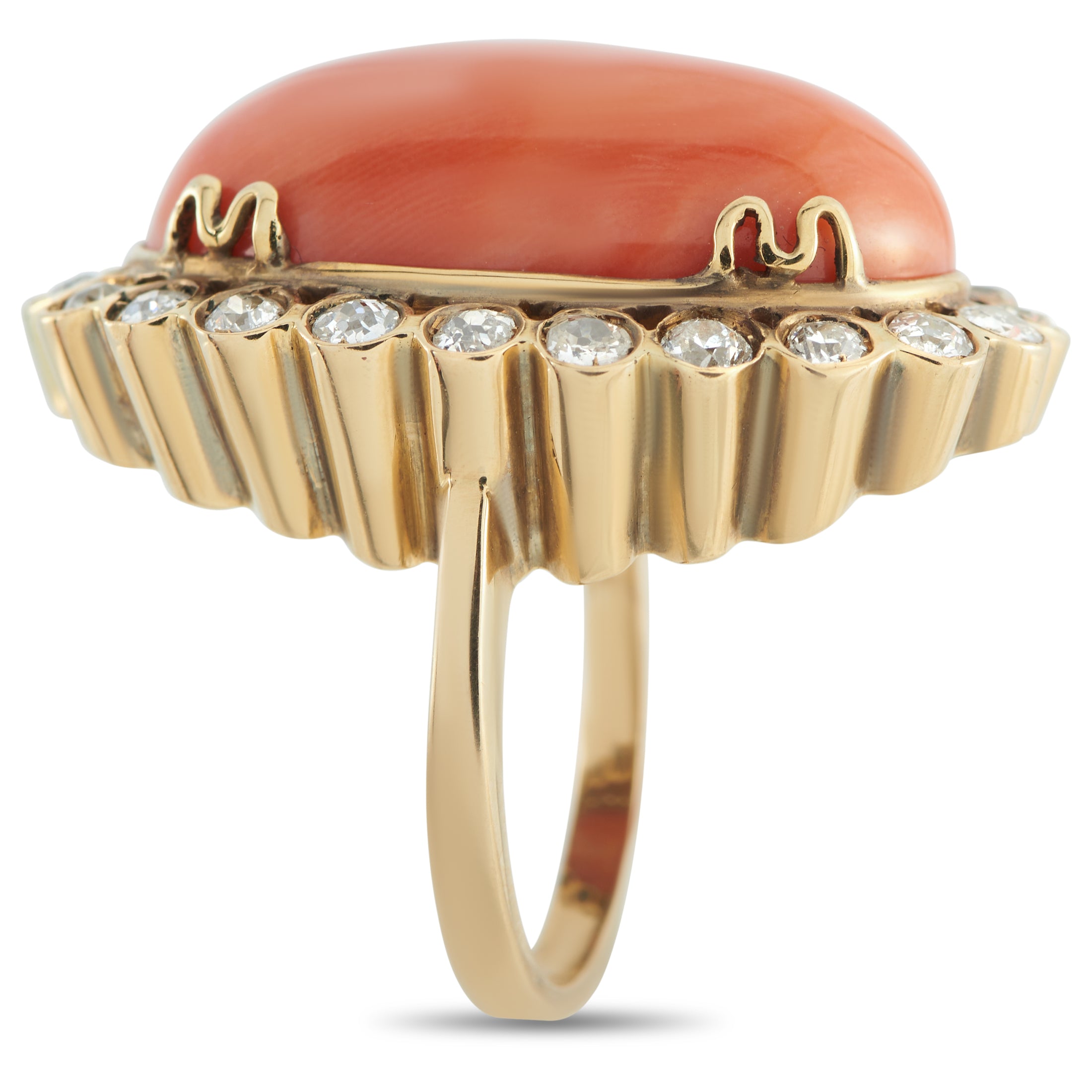 18K Yellow Gold 2.50ct Diamond and Coral Ring