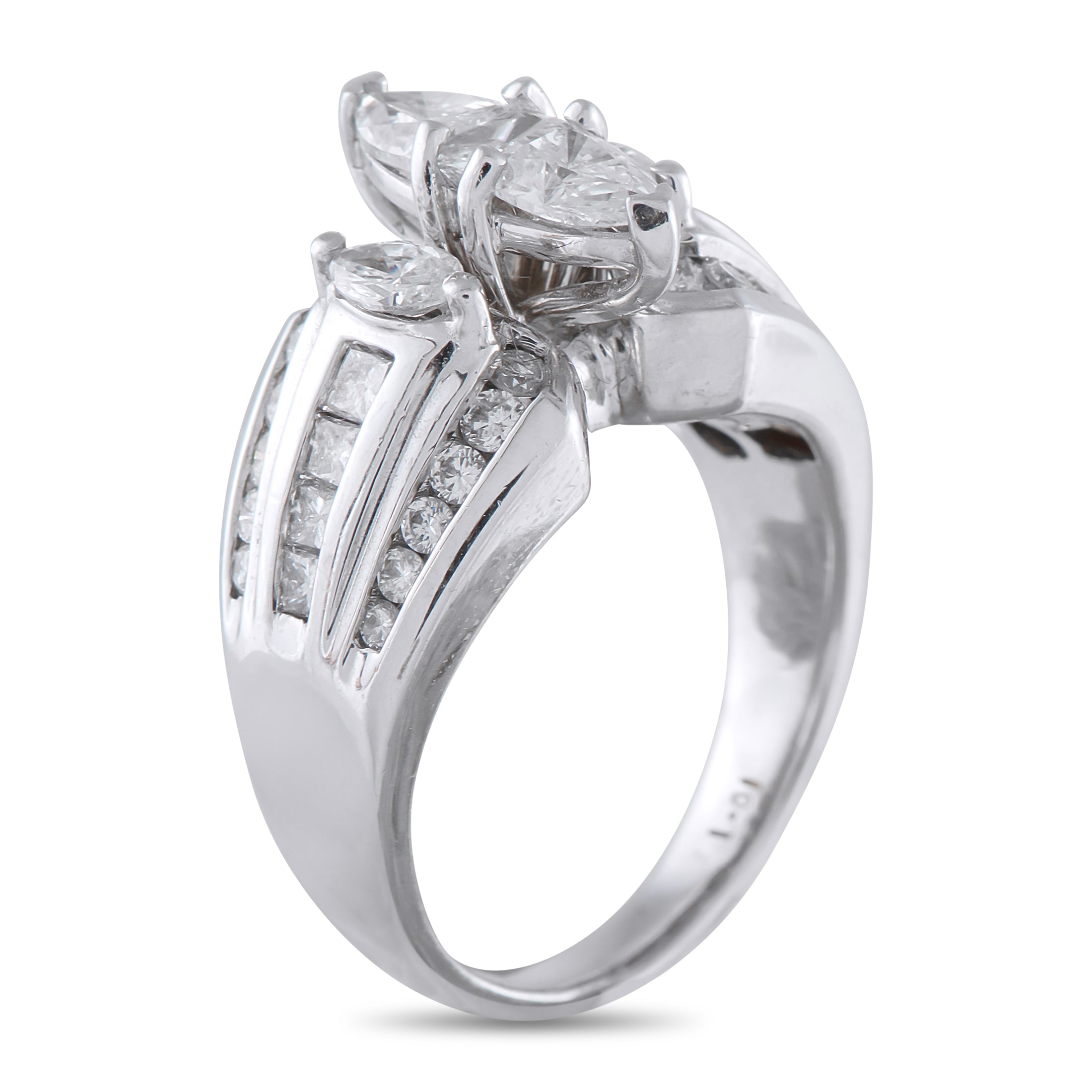 14K White Gold 2.10ct Diamond Ring