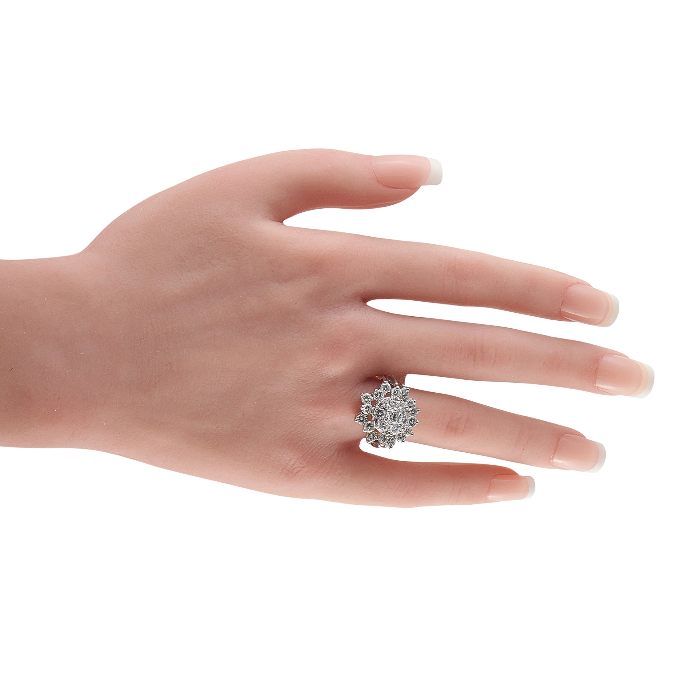 14K White Gold 2.90ct Diamond Cluster Ring
