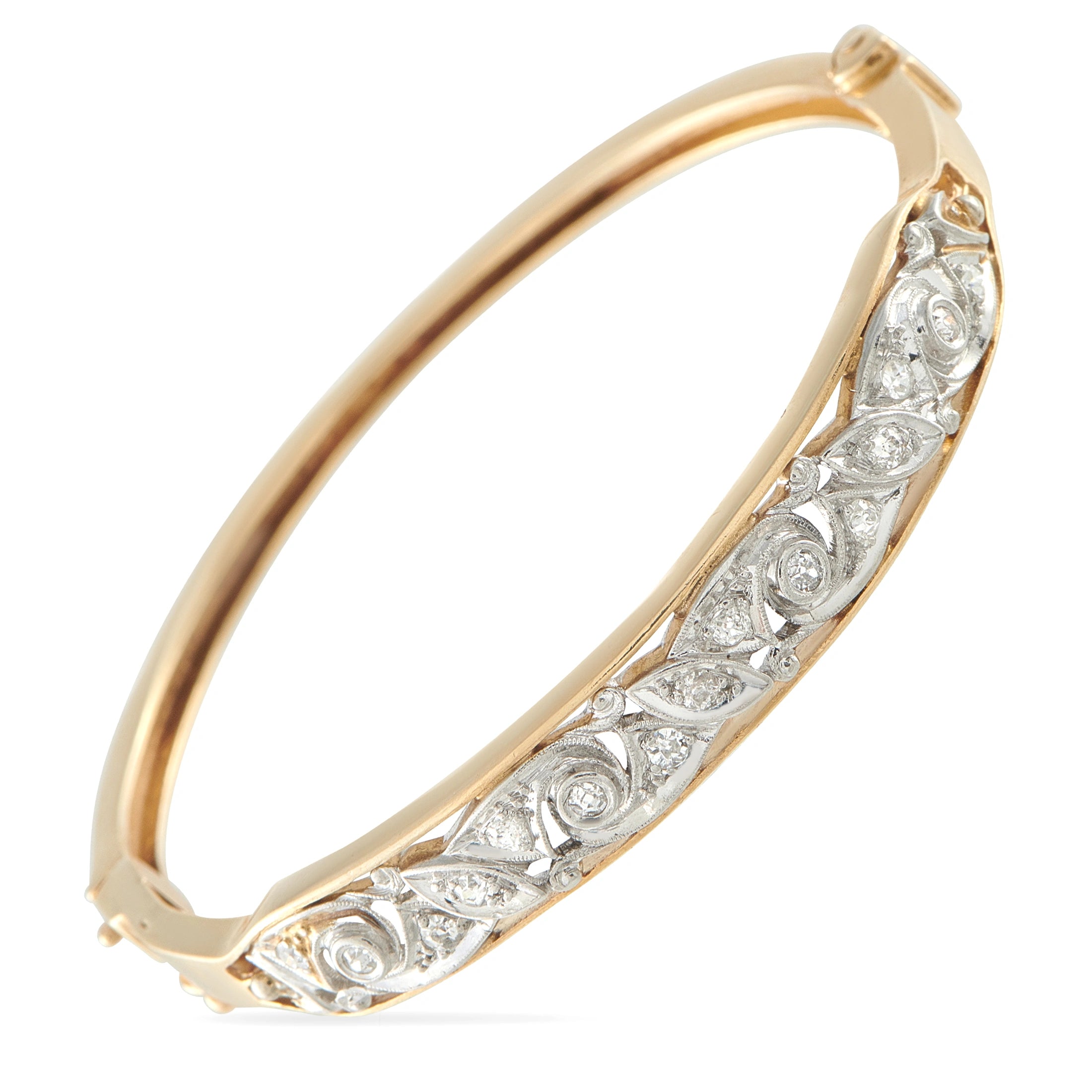 Yellow gold diamond bracelet with oval row of round-cut stones