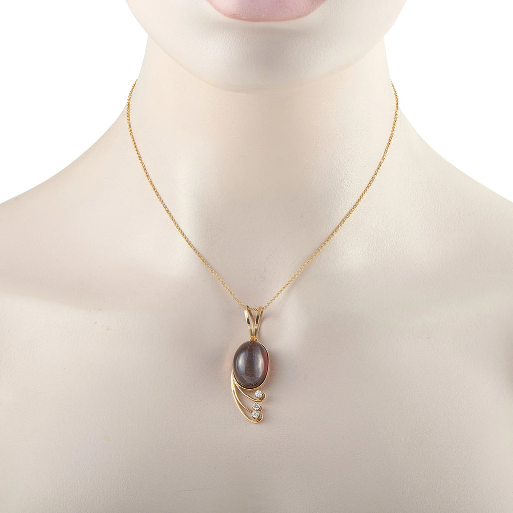 14K Yellow Gold 0.25ct Diamond and Garnet Necklace