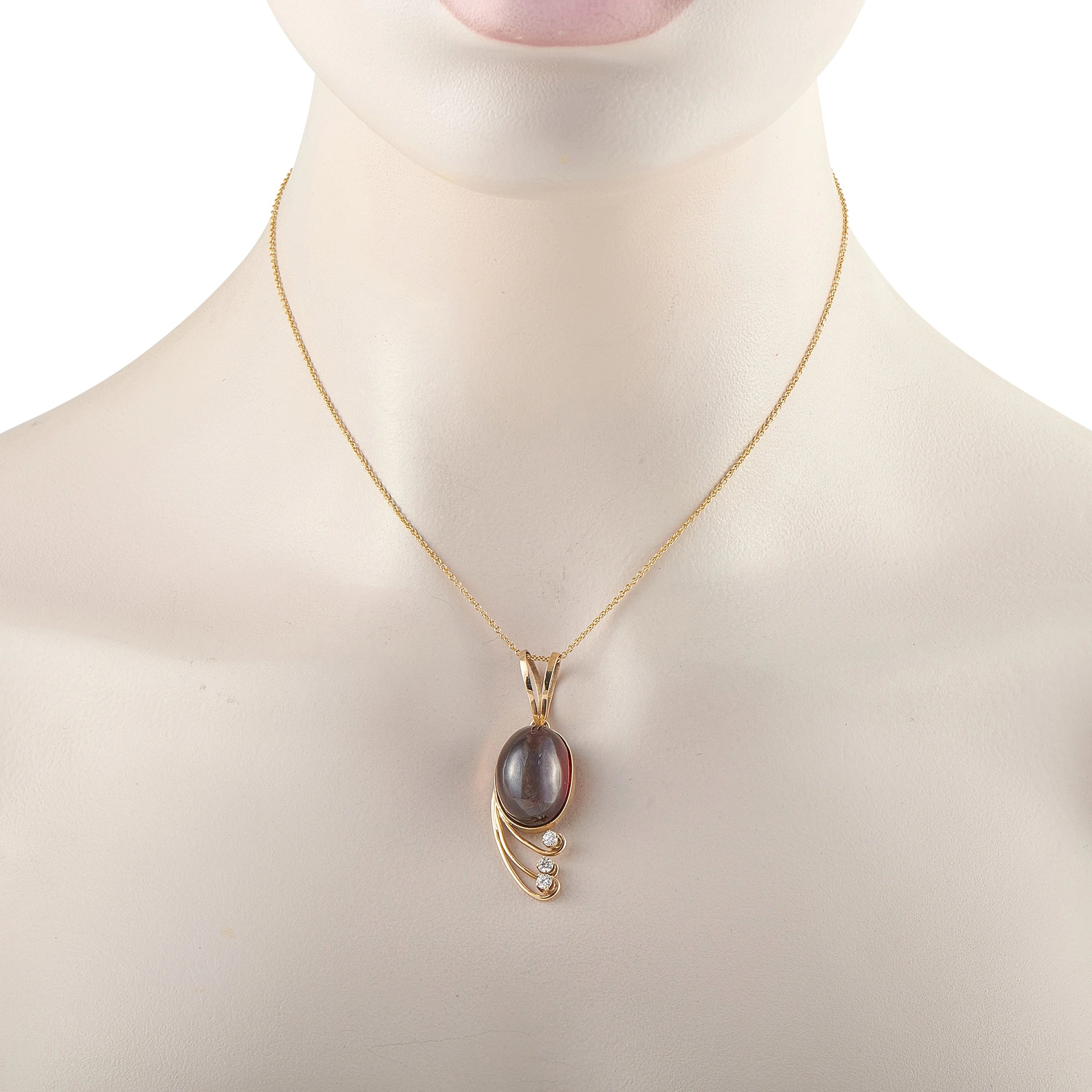 14K Yellow Gold 0.25ct Diamond and Garnet Necklace