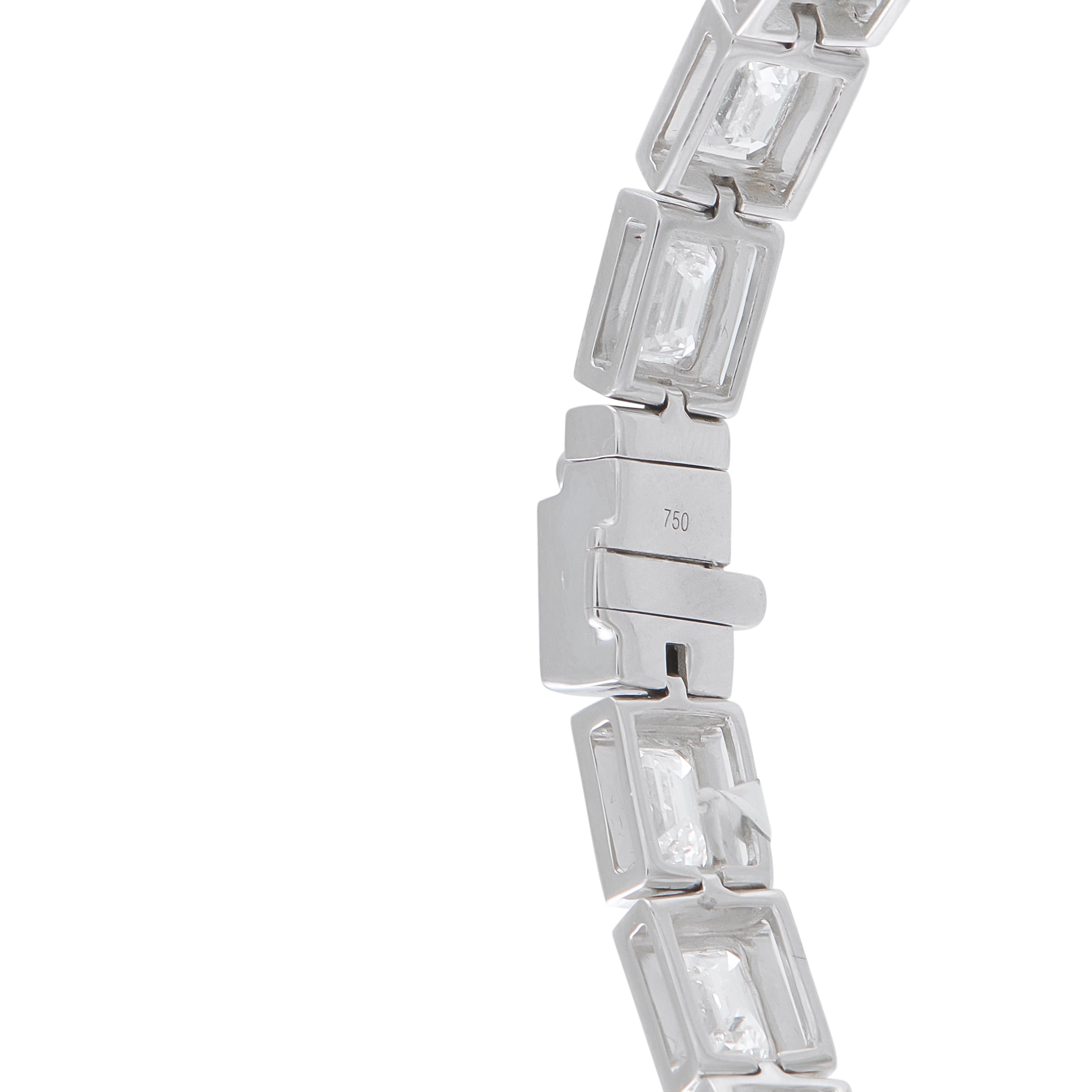 18K White Gold 11.30ct Emerald-Cut Diamond Line Bracelet