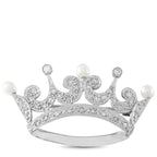 Crown brooch in white gold with pearl drops and round diamonds, ornate filigree design