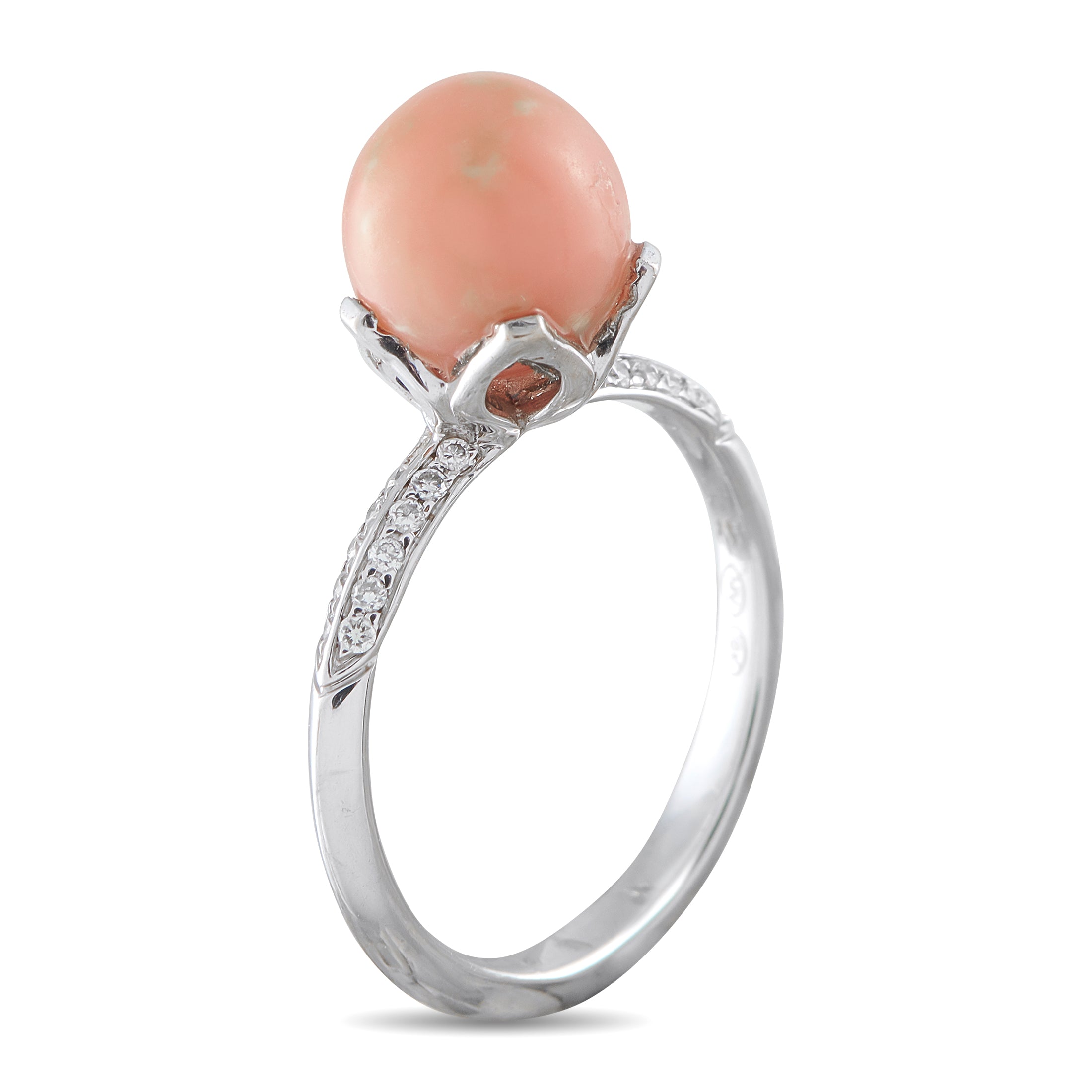 18K White Gold 0.10ct Diamond and Conch Pearl Ring