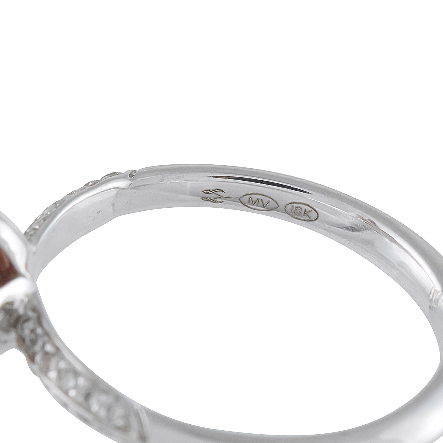 18K White Gold 0.10ct Diamond and Conch Pearl Ring