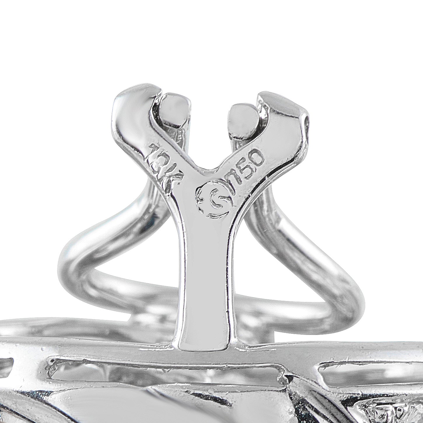 18K White Gold 1.72ct Diamond Swirled Shell Clip-On Earrings