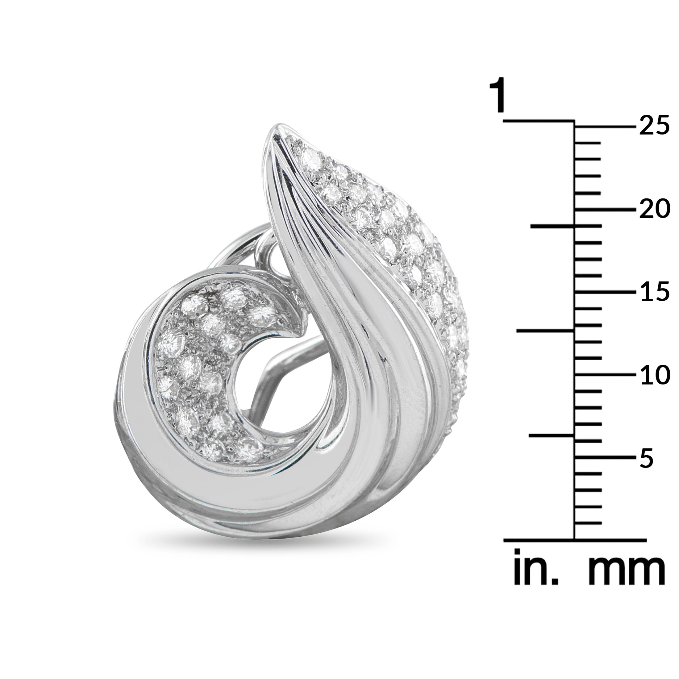 18K White Gold 1.72ct Diamond Swirled Shell Clip