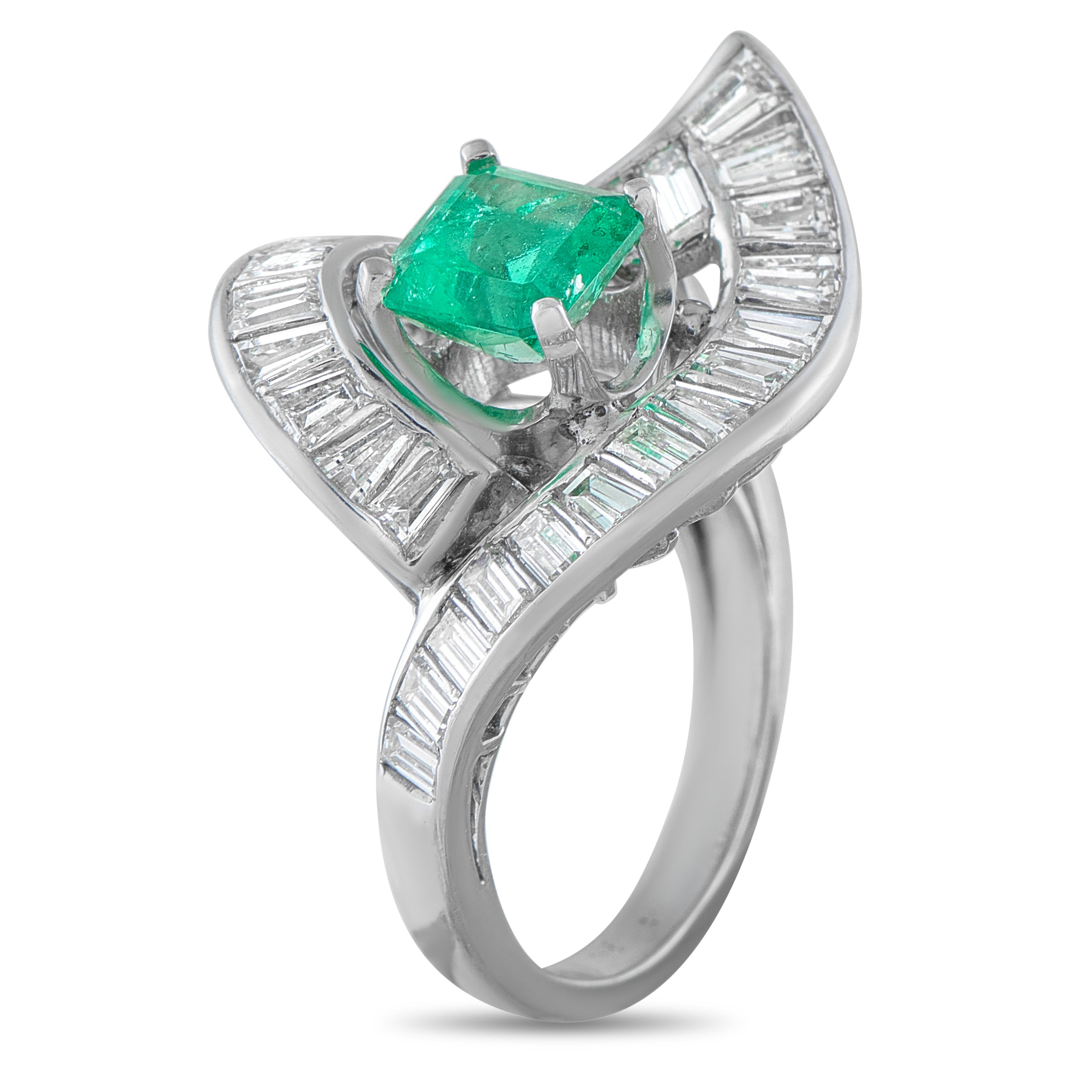 18K White Gold 2.0ct Diamond and Emerald Ring