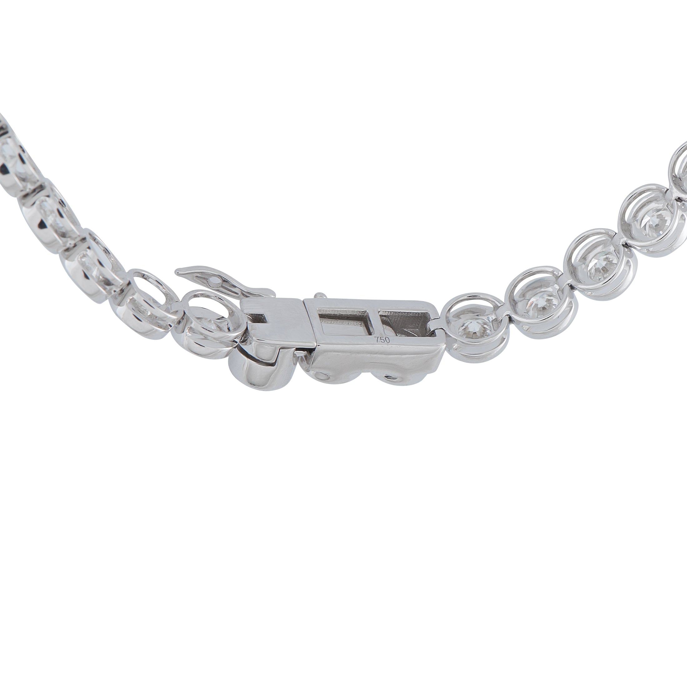 Exclusive 18K White Gold 17.50ct Diamond Necklace