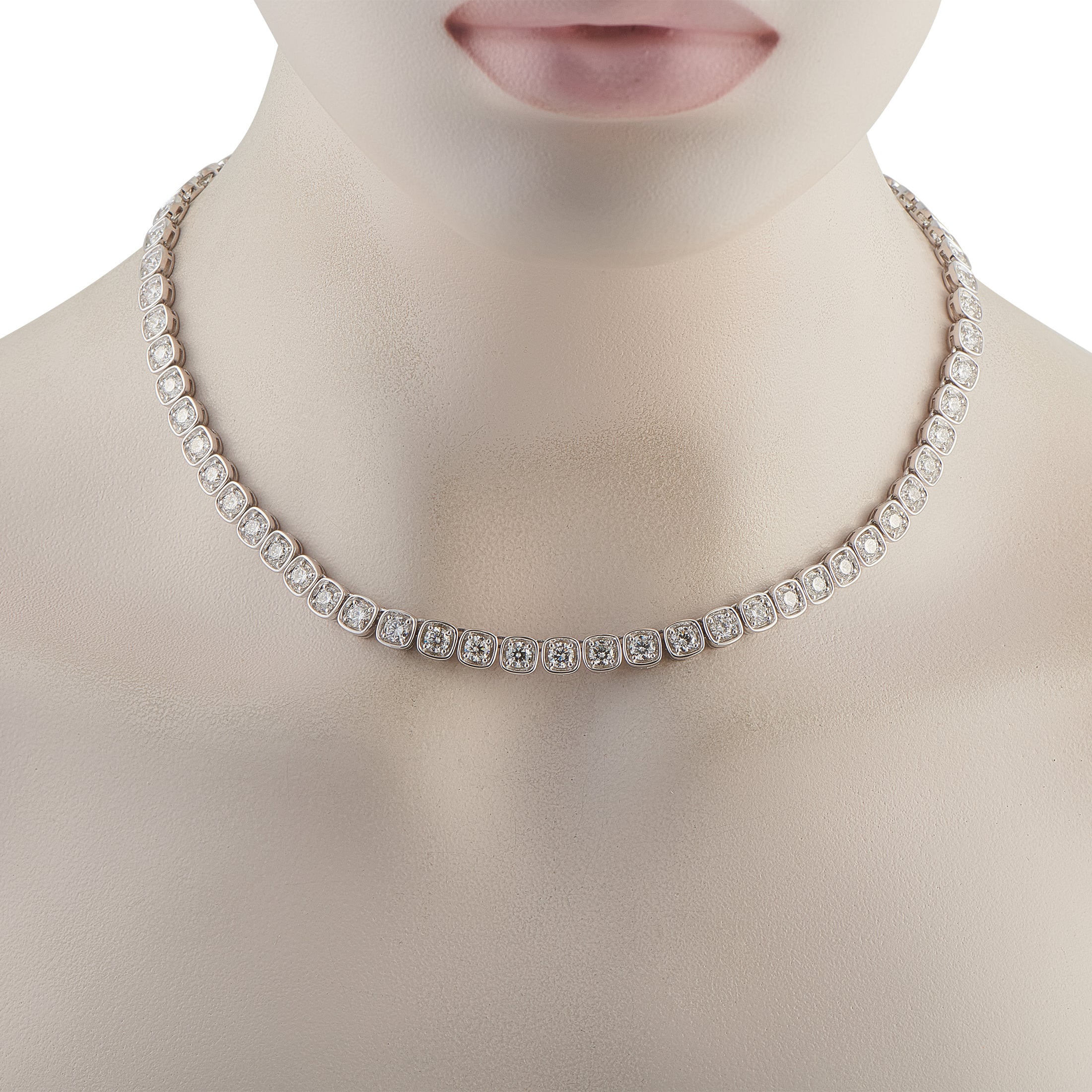 Exclusive 18K White Gold 19.75ct Diamond Necklace