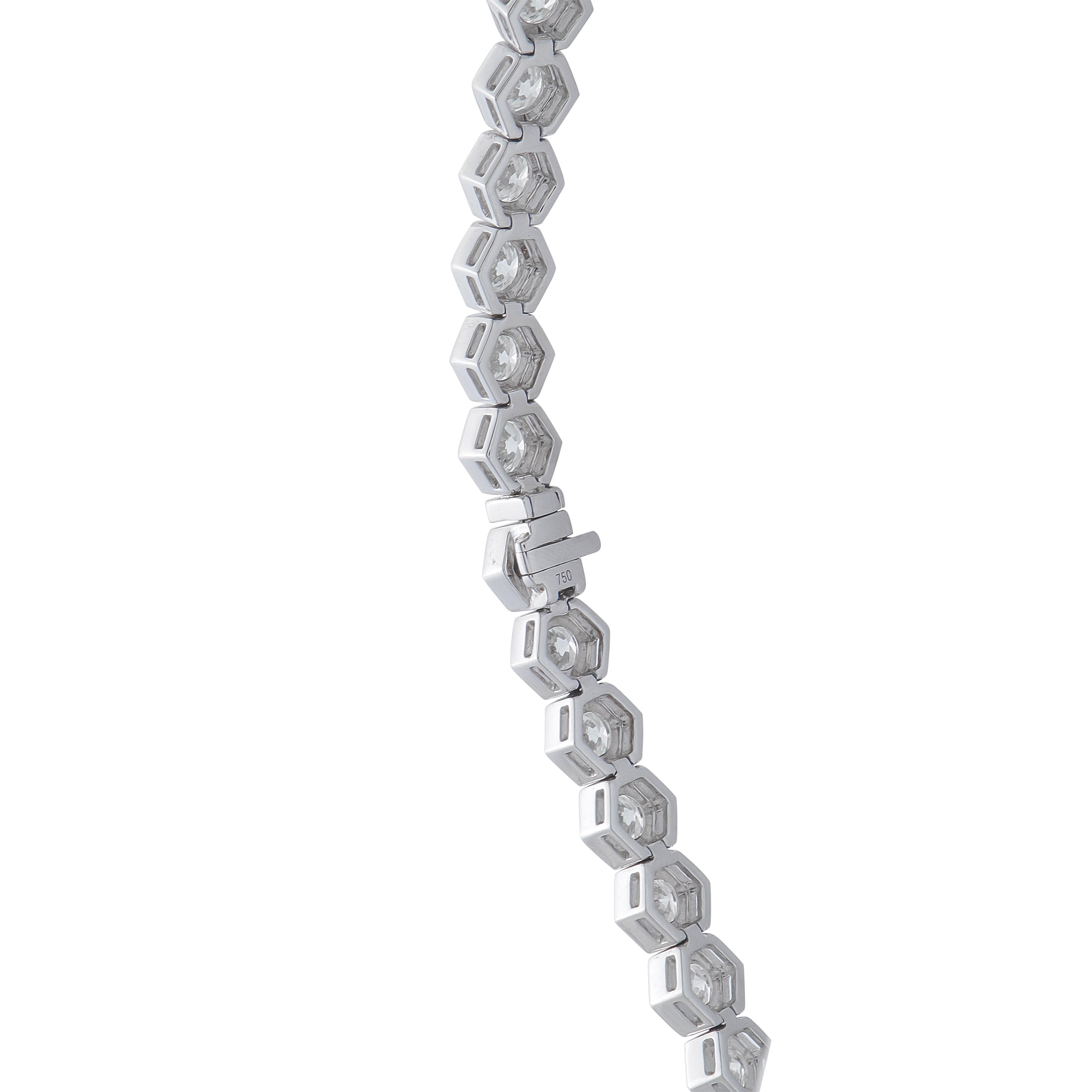 Exclusive 18K White Gold 22.25ct Diamond Necklace