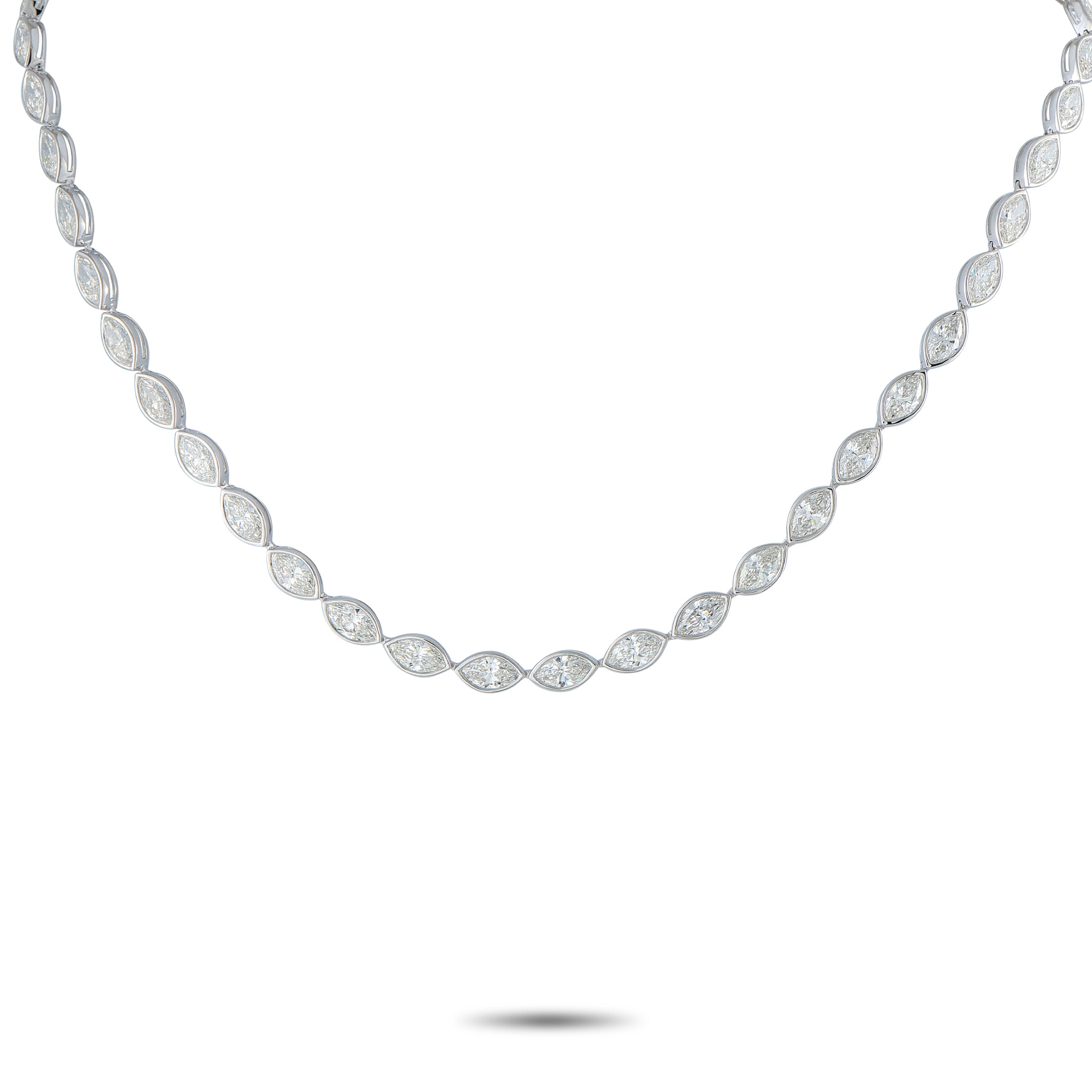 18K White Gold 23.0ct Diamond Necklace
