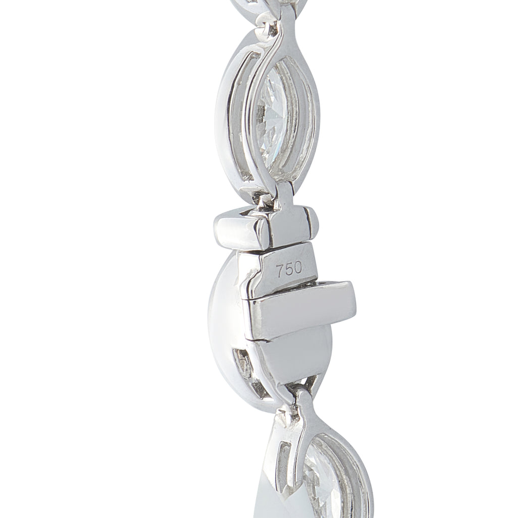 18K White Gold 23.0ct Diamond Necklace
